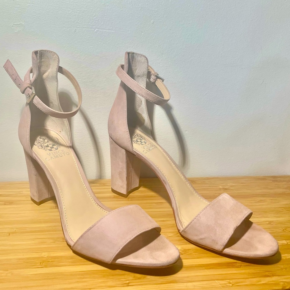 Vince Camuto Block Heels, size 9, light pink